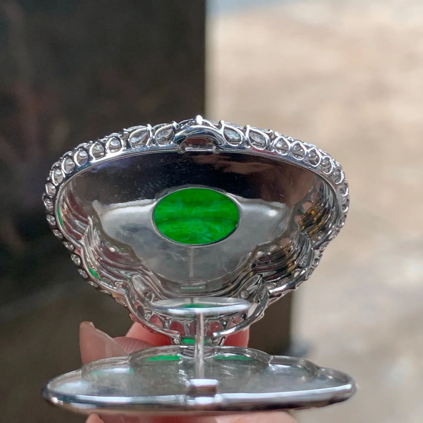 辣绿坐佛
真金镶嵌 精致