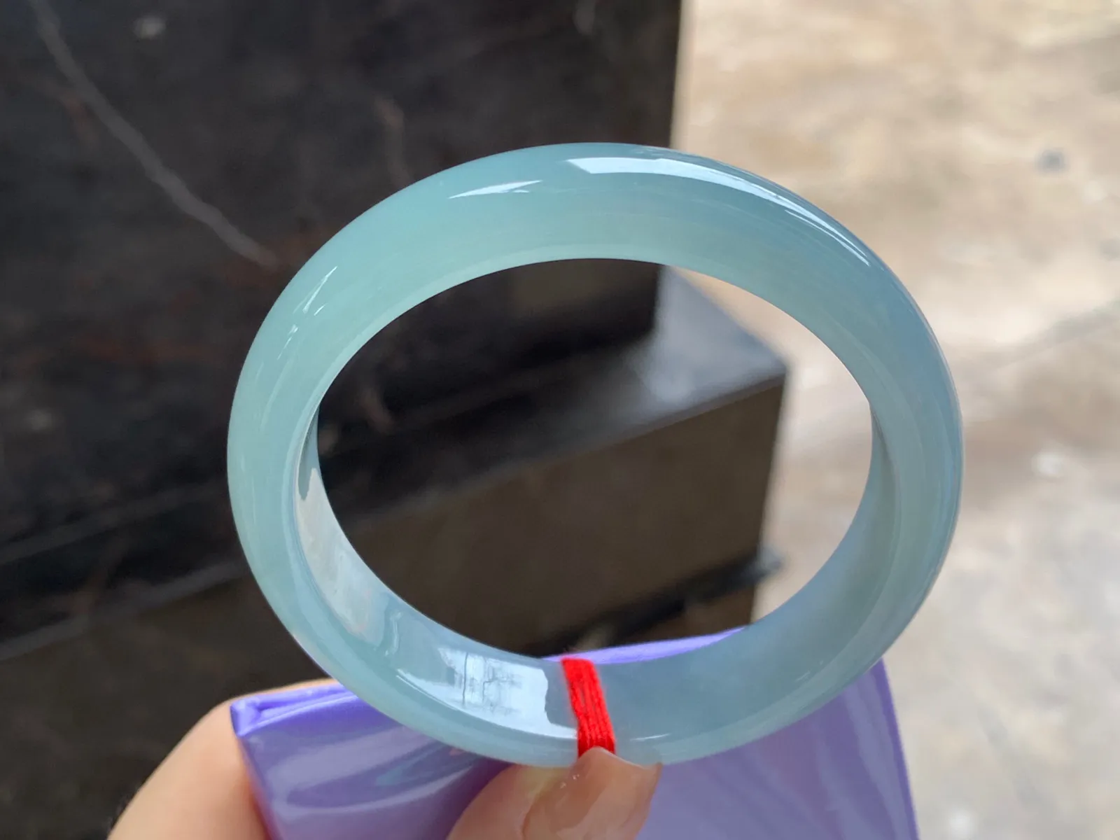 蓝水手镯
尺寸：57.1-13-7.7mm
种水好 干净清秀