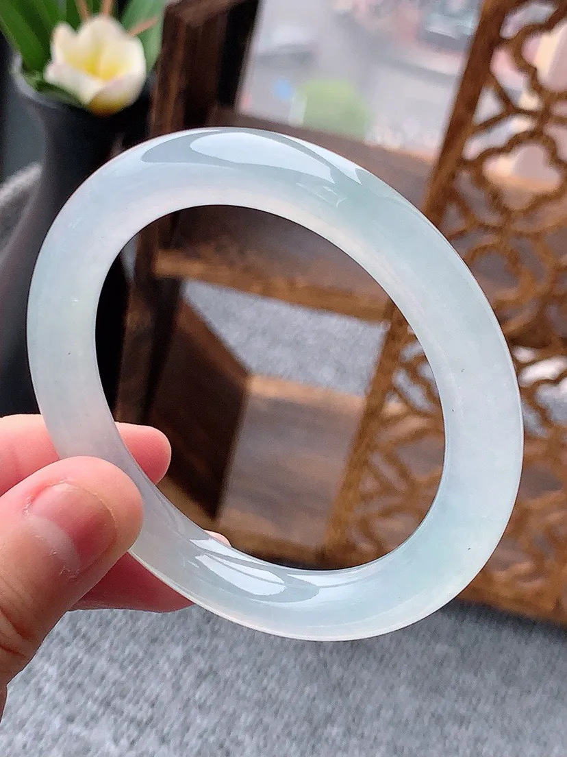 a货翡翠老坑晴水圆条手镯53-54圈口尺寸53×8.8mm 重量41.70g 0530 A59