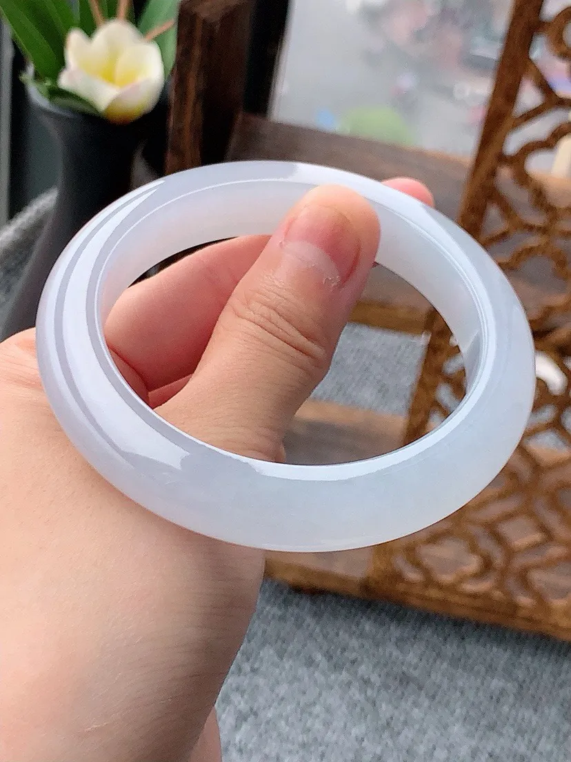 a货翡翠老坑冰种白月光厚装正装正圈手镯56-57圈口 尺寸56.5×11.7×9.3mm 重量65.42g 0530