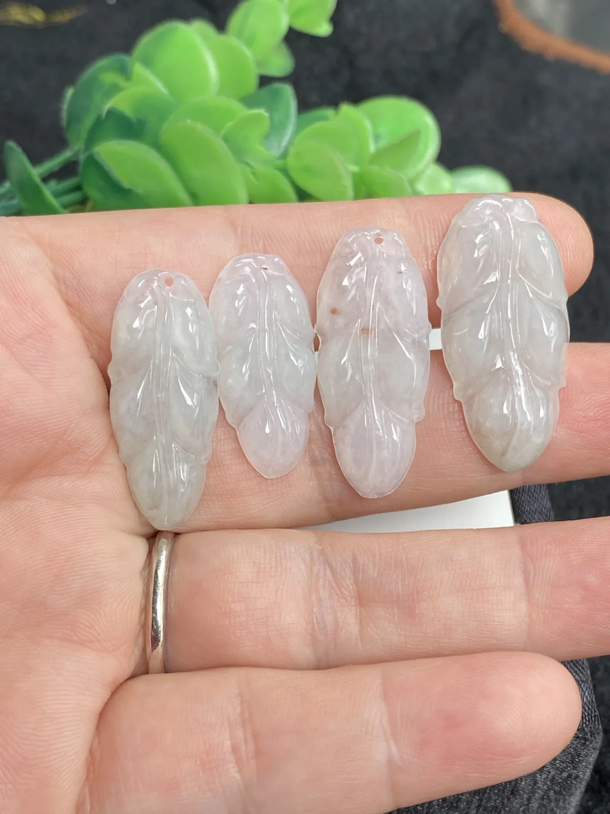 推荐【冰种一手叶子】学业有成，事业有成，无纹裂，水润细腻，家庭装一手走，一件就值了，超值～～3