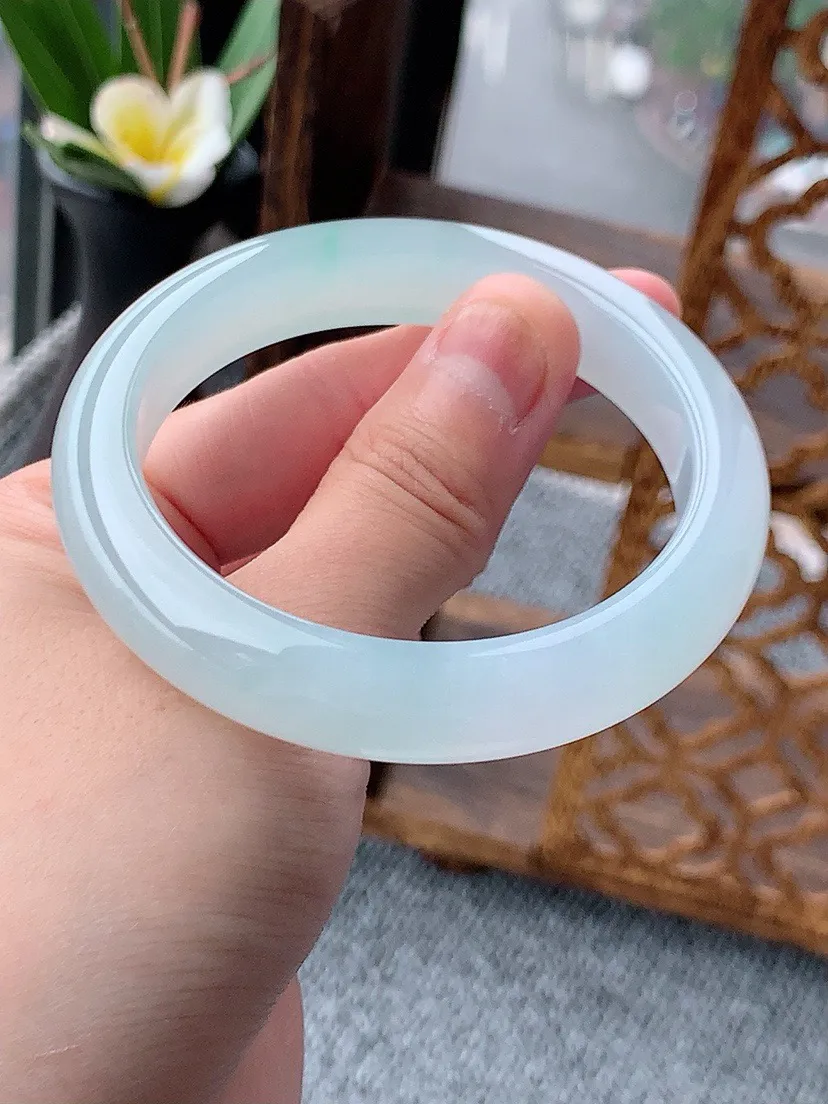 a货翡翠老坑冰种晴绿正装正圈手镯54-55圈口 尺寸54.3×11.4×8.2mm 重量52.88g 0529 A59