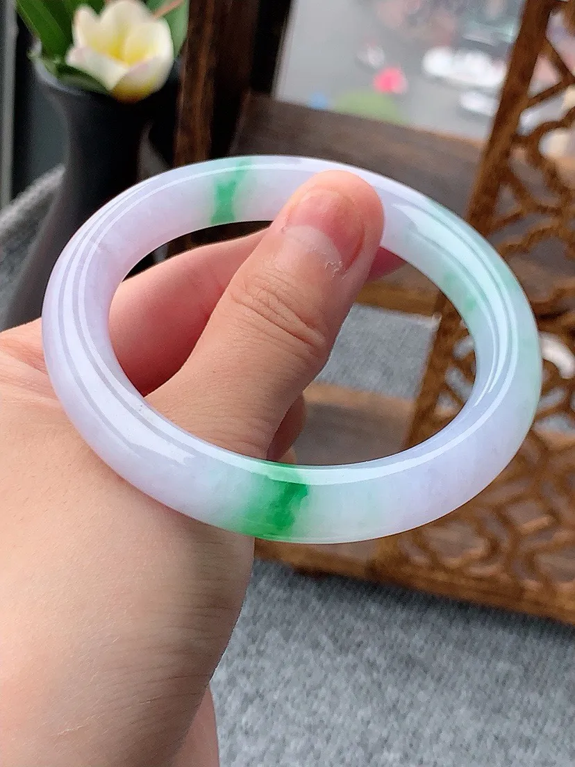 a货翡翠老坑春彩紫罗兰飘绿圆条手镯54-55圈口 尺寸54.6×10mm 重量53.11g 0530