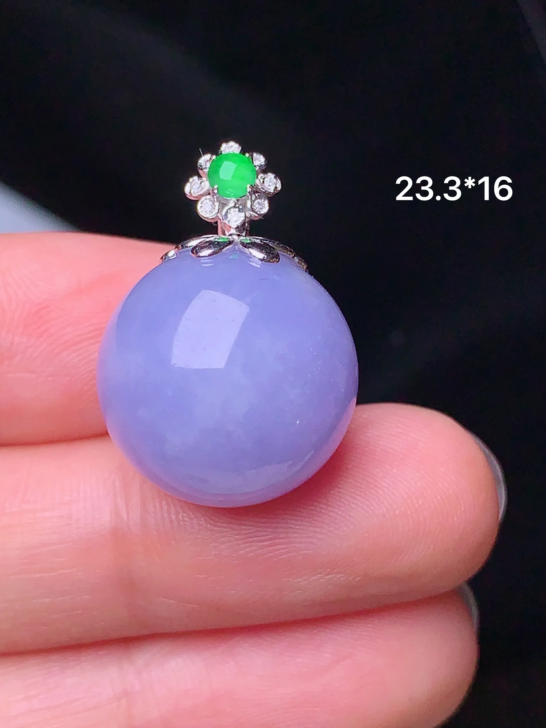 18k金钻镶嵌紫罗兰圆珠吊坠 玉质细腻 色泽艳丽  整体尺寸23.3*16