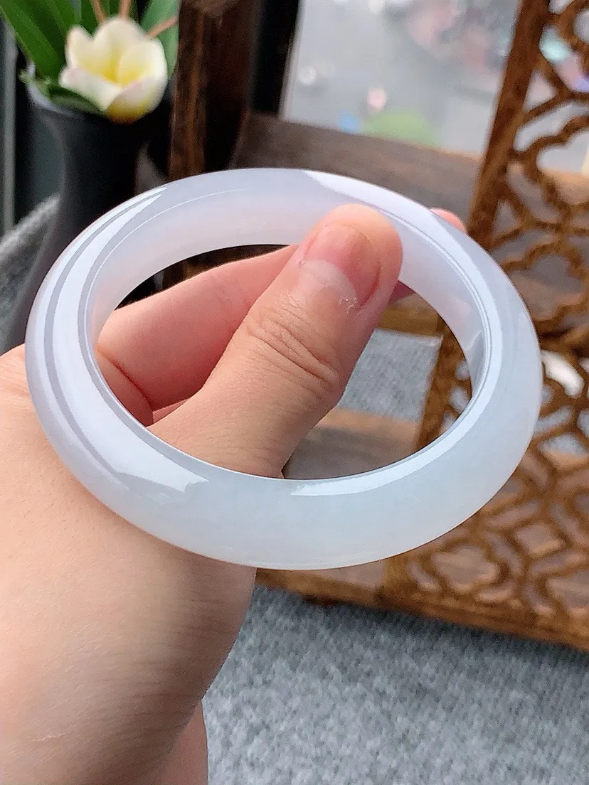 a货翡翠老坑冰种白月光厚装正装正圈手镯56-57圈口 尺寸56.5×11.7×9.3mm 重量65.42g 0530