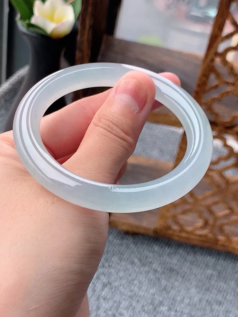 a货翡翠老坑晴水圆条手镯53-54圈口尺寸53×8.8mm 重量41.70g 0530 A59