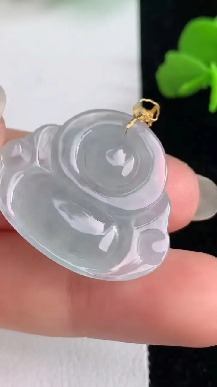 天然A货翡翠佛公吊坠，尺寸23.8-28-5.6，重量:40.00g
6月1日