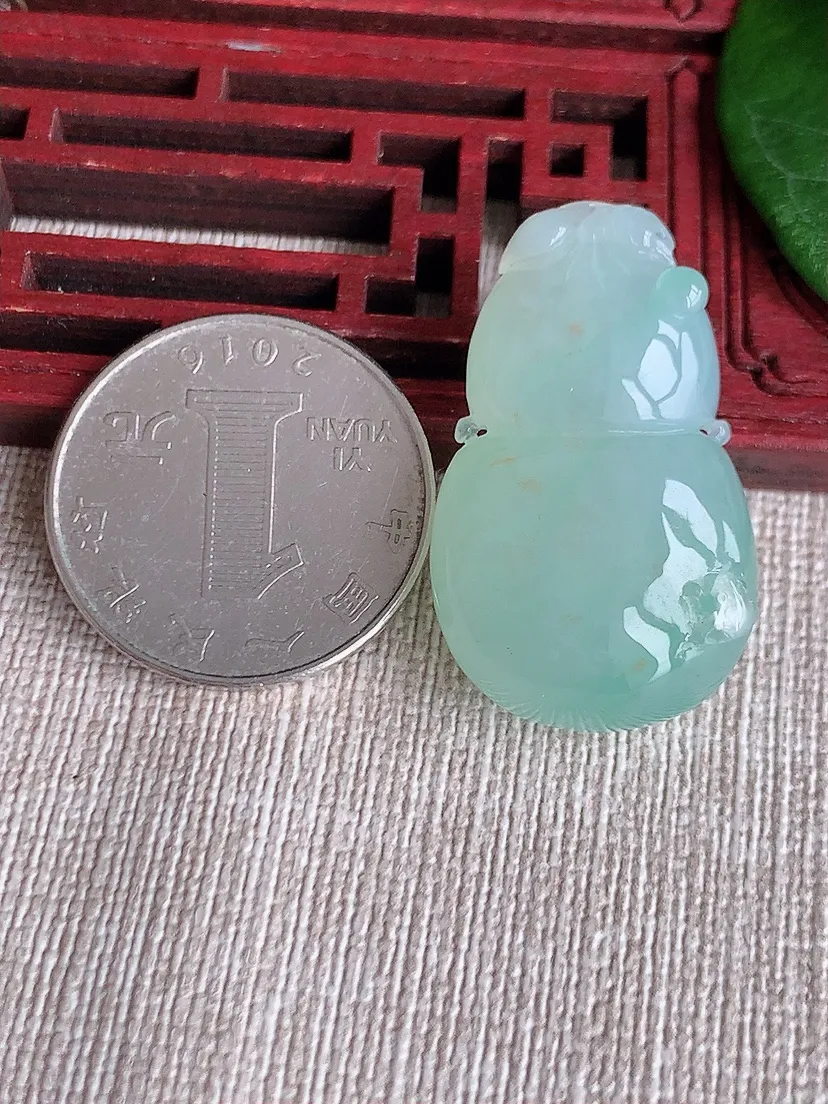 天然A货翡翠晴水葫芦吊坠尺寸33.5×20.2×11.6m量14.45g 0601