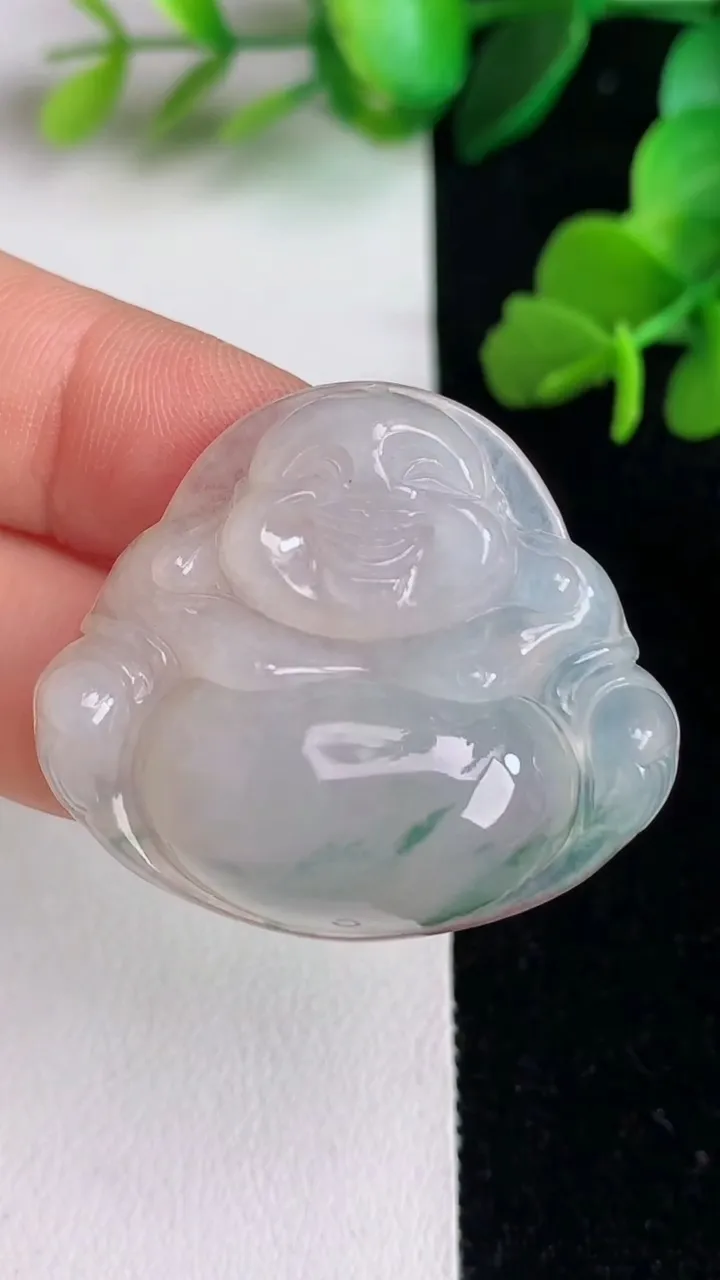 天然A货翡翠飘花佛公吊坠，尺寸29-29-6，重量:8.05g
6月2日