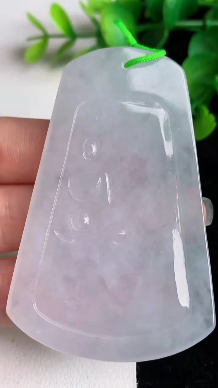 天然A货翡翠普贤菩萨吊坠，尺寸68.3-44.8-5，重量:31.26g
6月2日