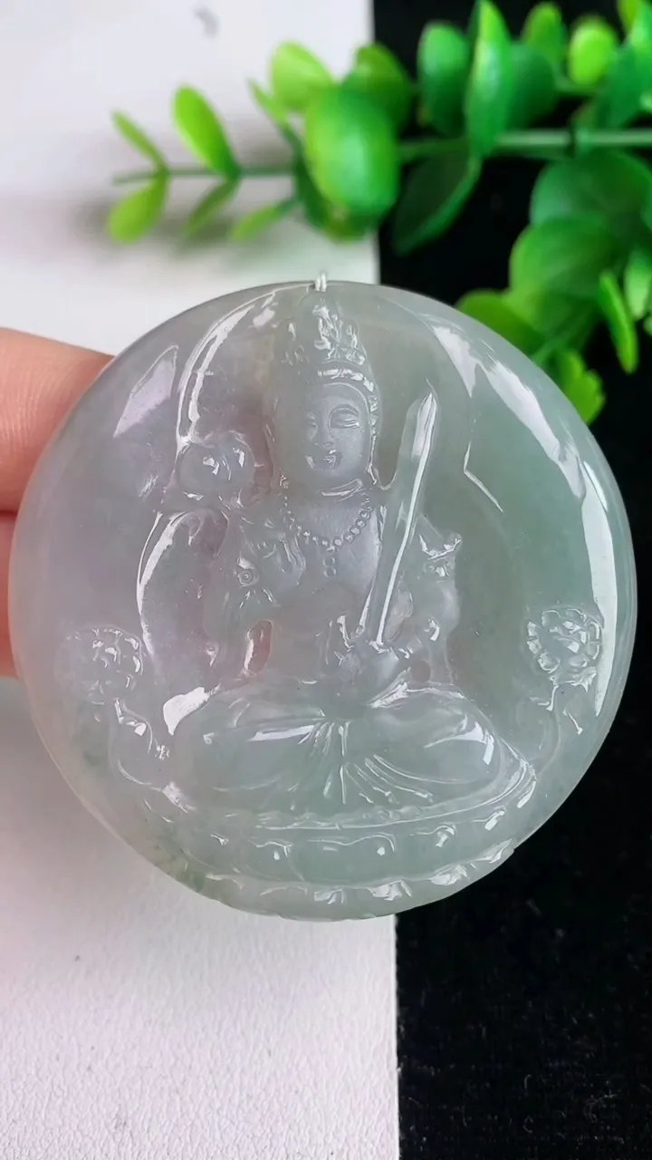 天然A货翡翠飘花虚空藏观音菩萨吊坠，尺寸53.6-5，重量:30.80g
6月2日