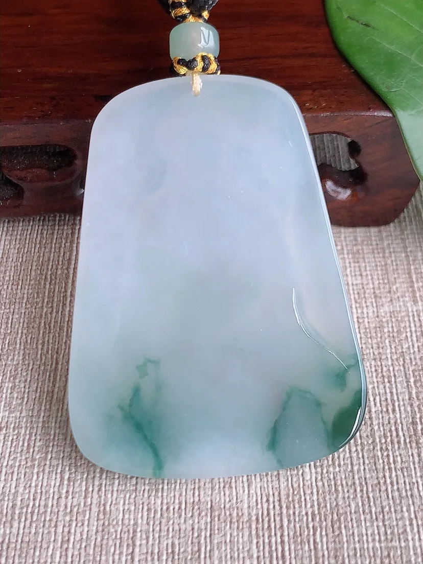 天然A货翡翠飘花观音吊坠尺寸57.3×40.7×6m量36.67g 0601
