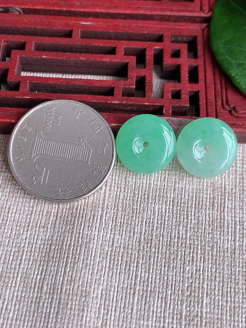 天然A货翡翠甜绿平安扣吊坠一对尺寸14×5m量4.16g 0601
