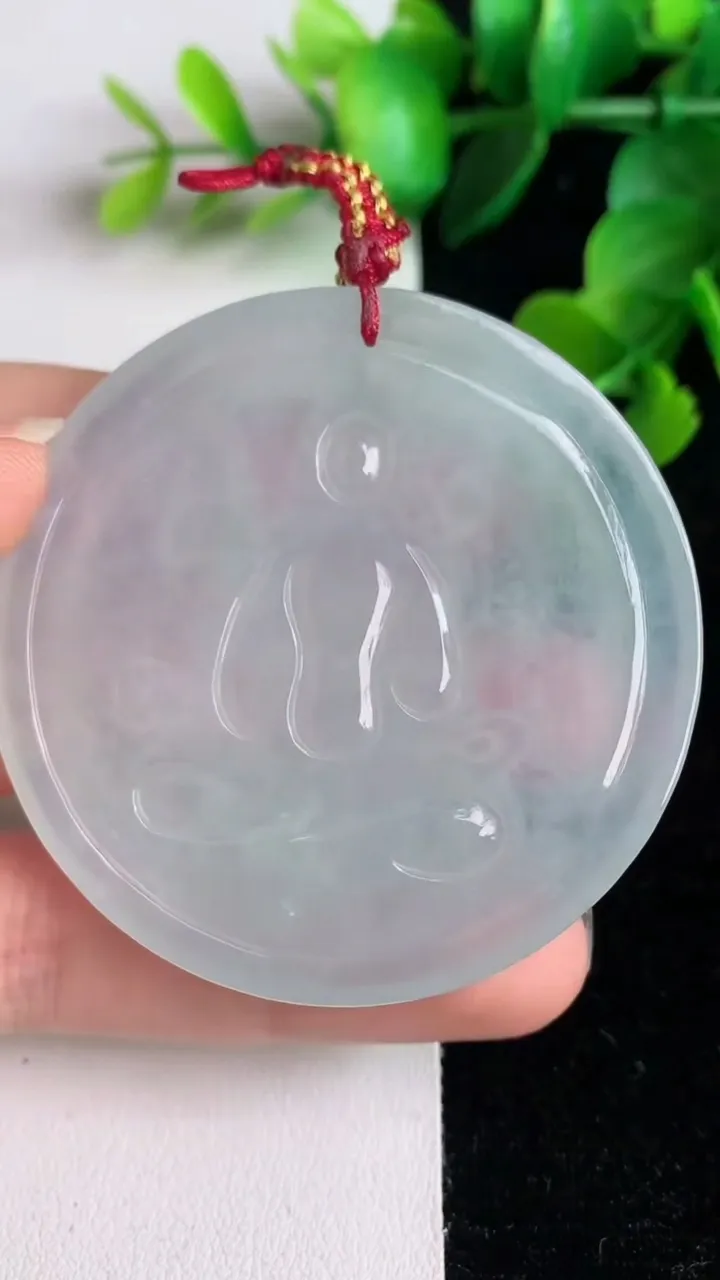 天然A货翡翠虚空藏观音菩萨吊坠，尺寸52.6-5，重量:27.91g
6月2日