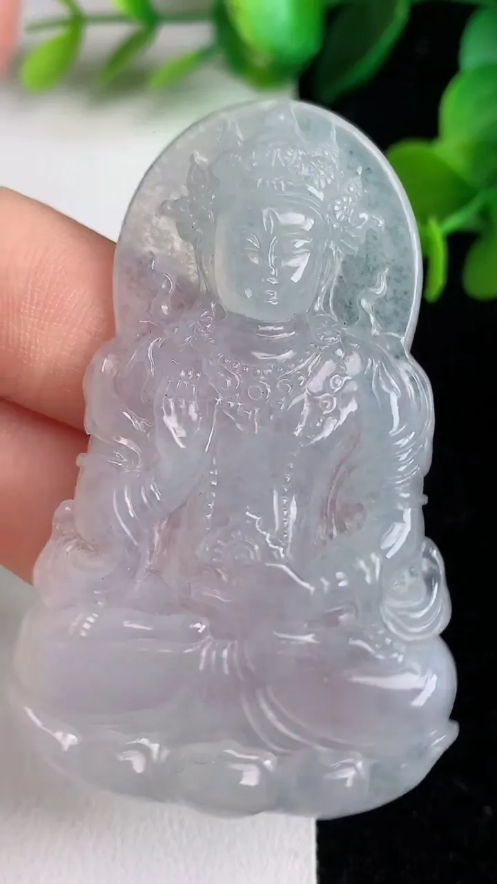 天然A货翡翠白冰度母吊坠，尺寸58-36.2-6，重量:22.07g
6月2日