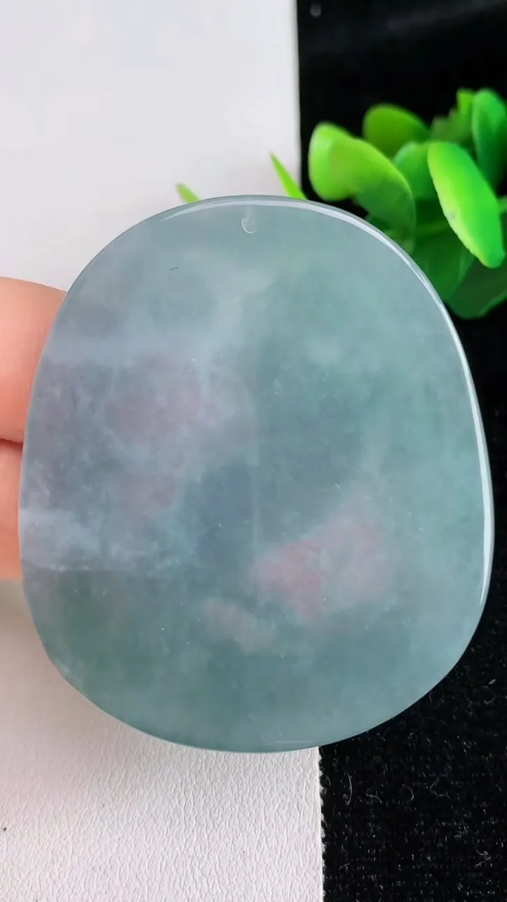 天然A货翡翠蓝水生肖马吊坠，尺寸54.5-46.3-5，重:24.04g
6月2日