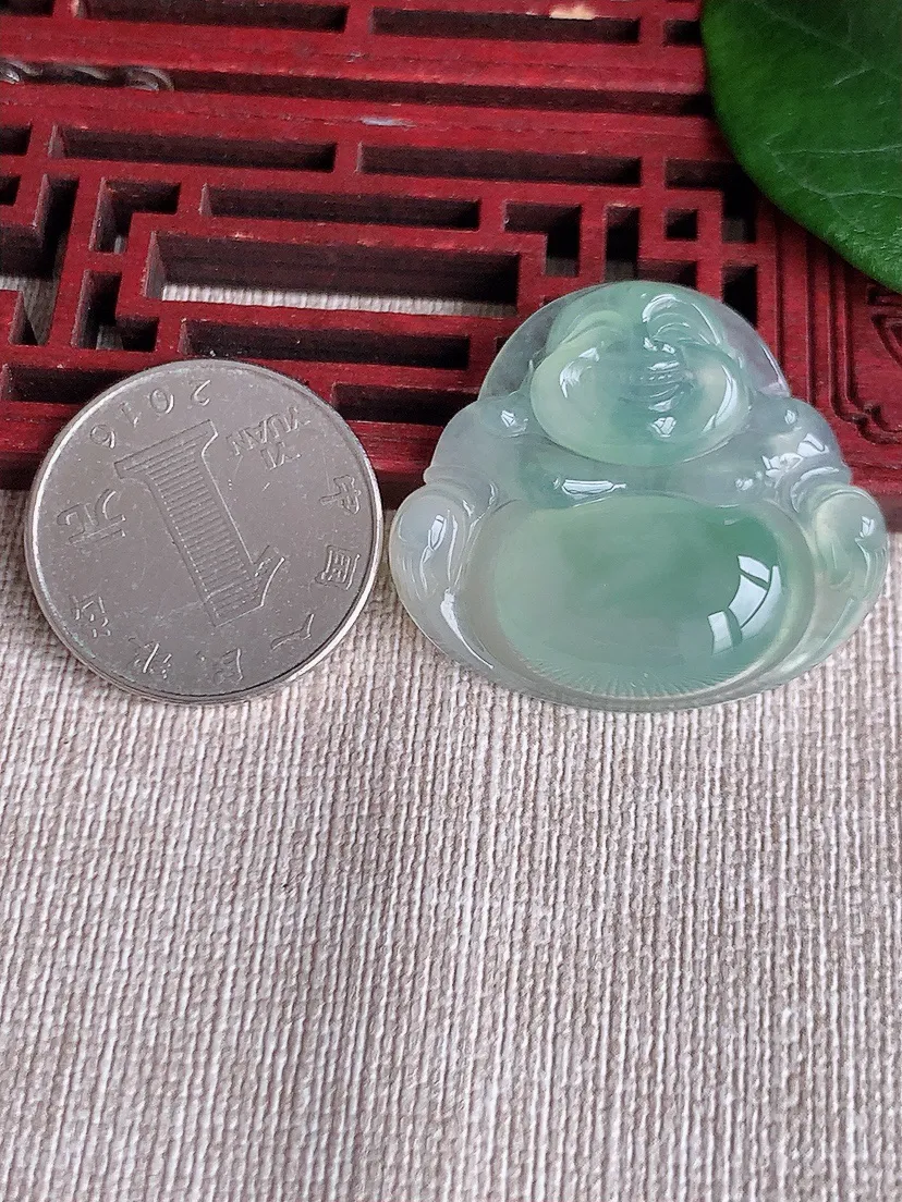 天然A货翡翠晴水佛公吊坠尺寸30.8×34.7×7m量10.58g 0601