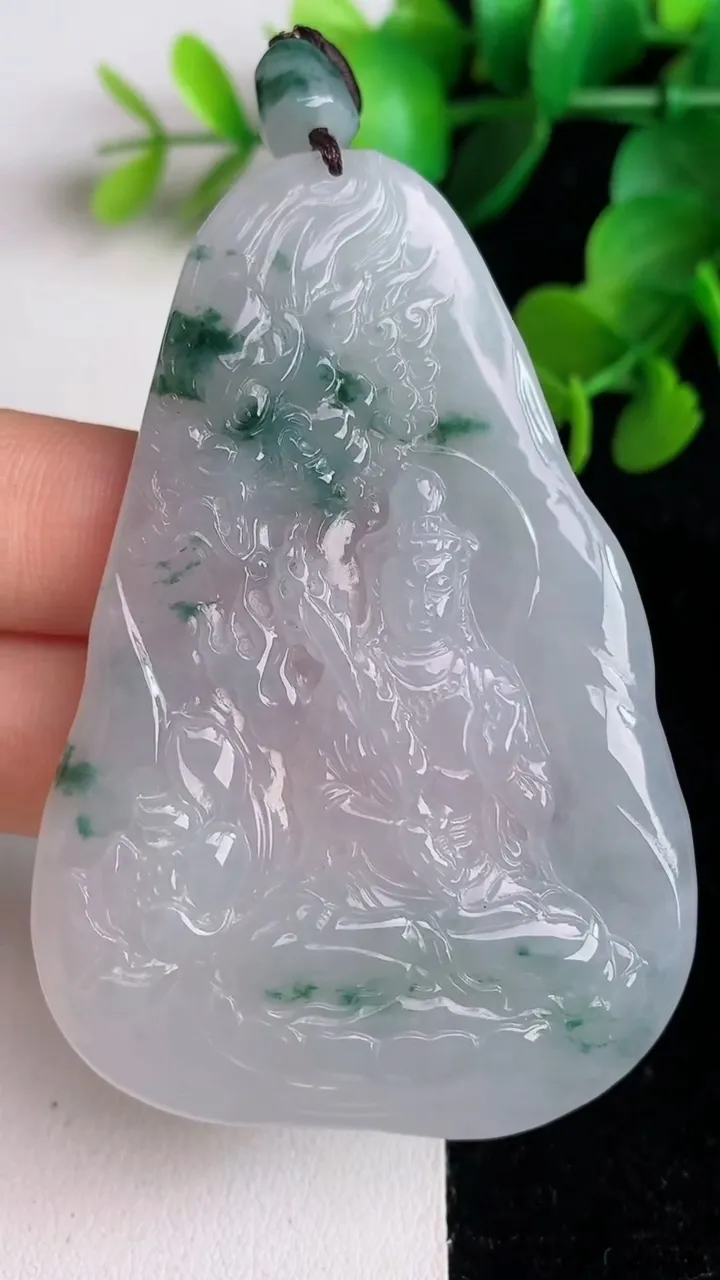 天然A货翡翠飘花祥龙文殊菩萨吊坠，尺寸67.2-46-5.3，重量:34.25g
6月2日