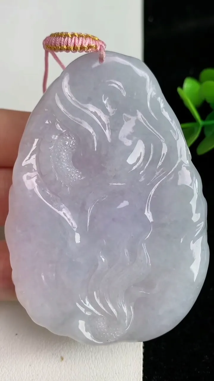 天然A货翡翠紫罗兰龙牌吊坠，尺寸71-50-12，重量:67.97g
6月3日
