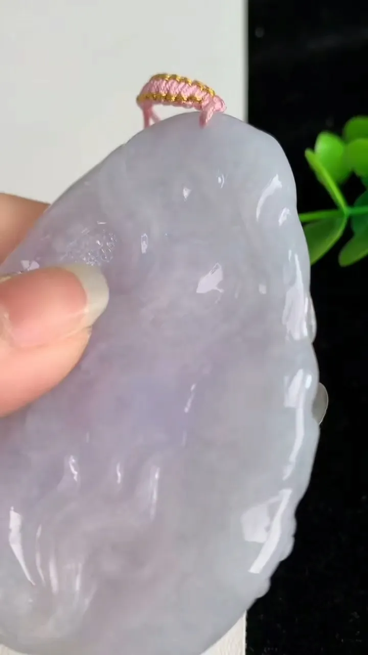 天然A货翡翠紫罗兰龙牌吊坠，尺寸71-50-12，重量:67.97g
6月3日