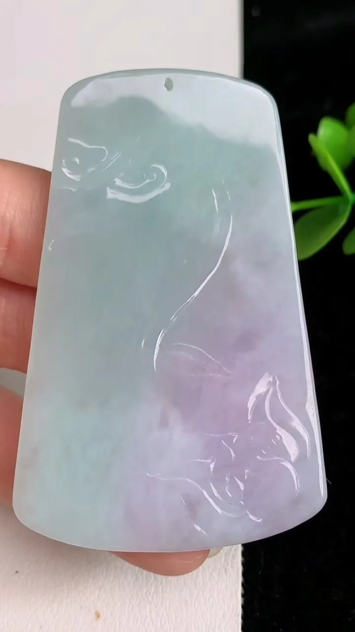 天然A货翡翠紫罗兰虚空藏观音菩萨吊坠，尺寸64.8-41.3-5.2，重量:33.52g
6月3日
