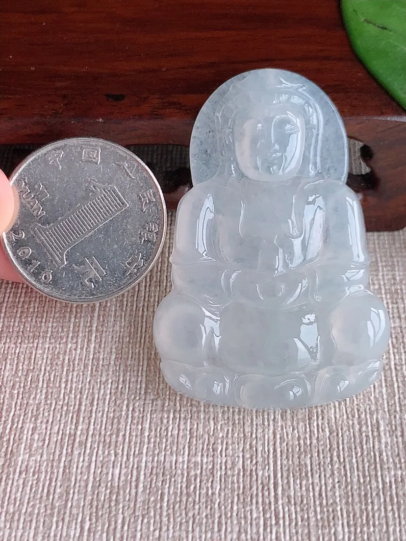 天然A货翡翠白月光正装观音吊坠尺寸50.2×34×5m量16.26g 0602