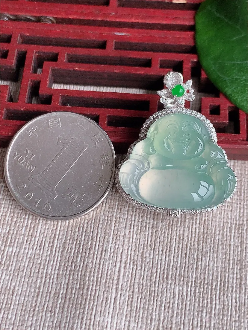 天然A货翡翠18K金伴晴水佛公吊坠尺寸32.2×26.3×11裸石20×24.2m量9.40g 0603