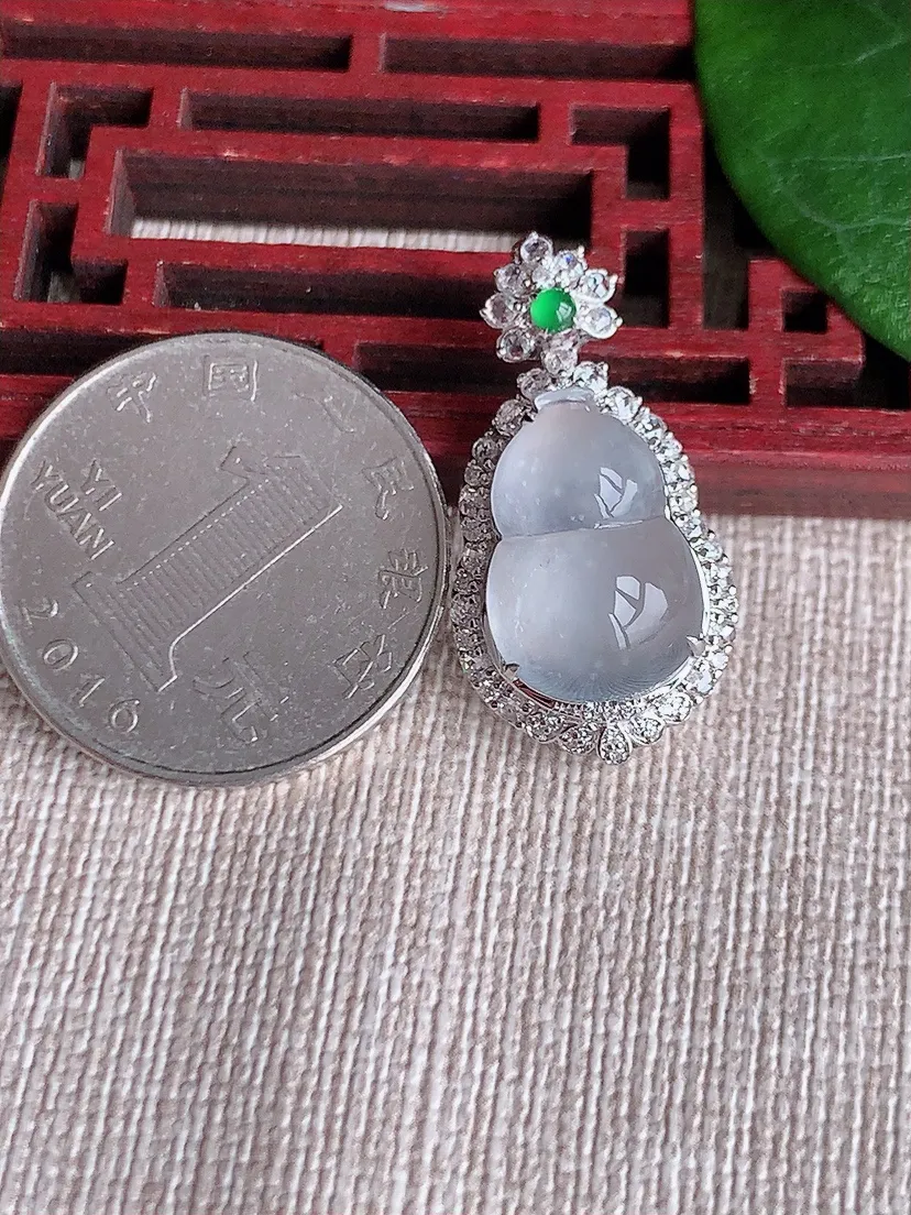 天然A货翡翠18K金伴白月光葫芦吊坠尺寸27.7×14.7×10.7裸石15.7×10.5m量3.49g 0603