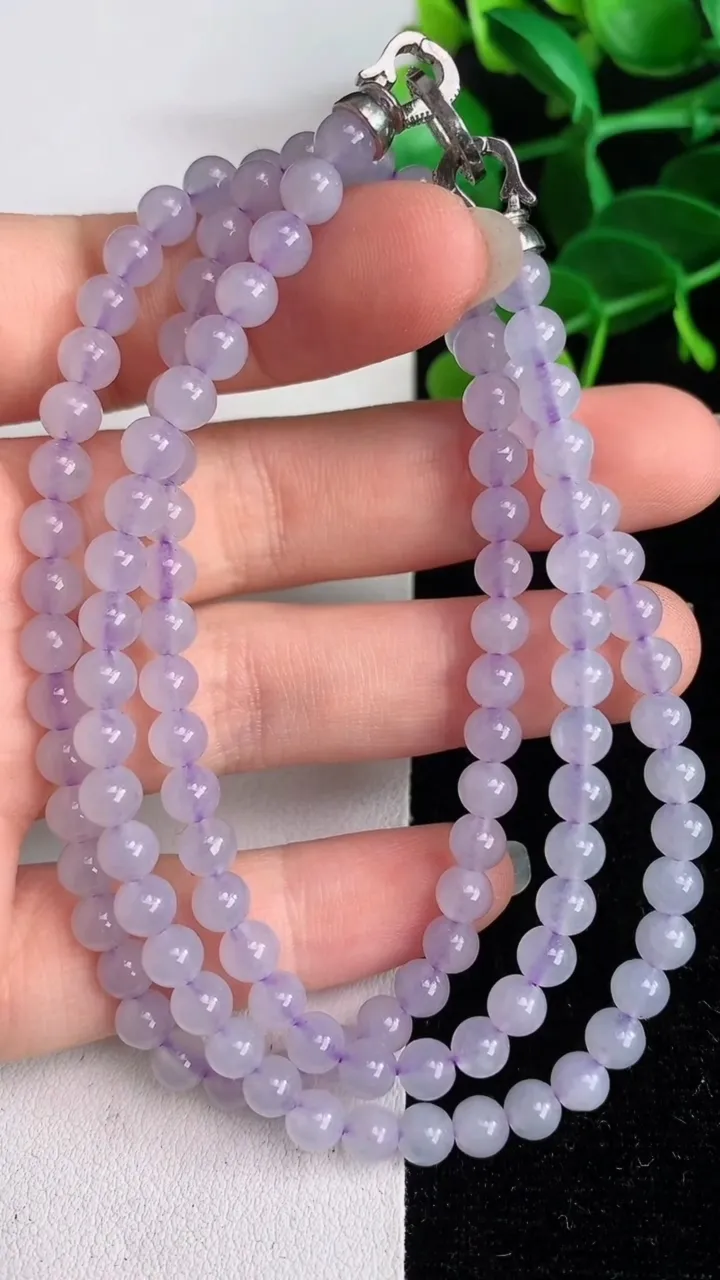 天然A货翡翠圆珠项链，尺寸4.8-119颗，重量:26.47g
6月4日