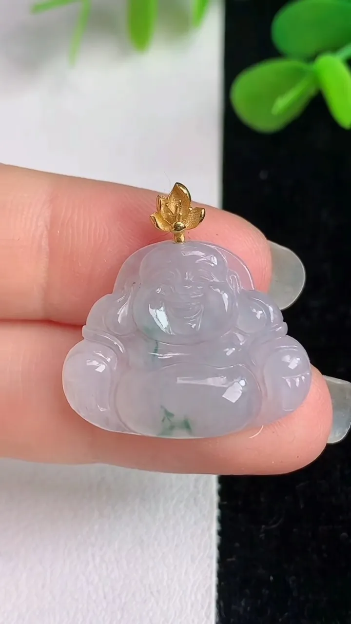 天然A货翡翠k金飘花佛公吊坠，尺寸18.4-23.8-3.8，重量:3.06g
6月4日