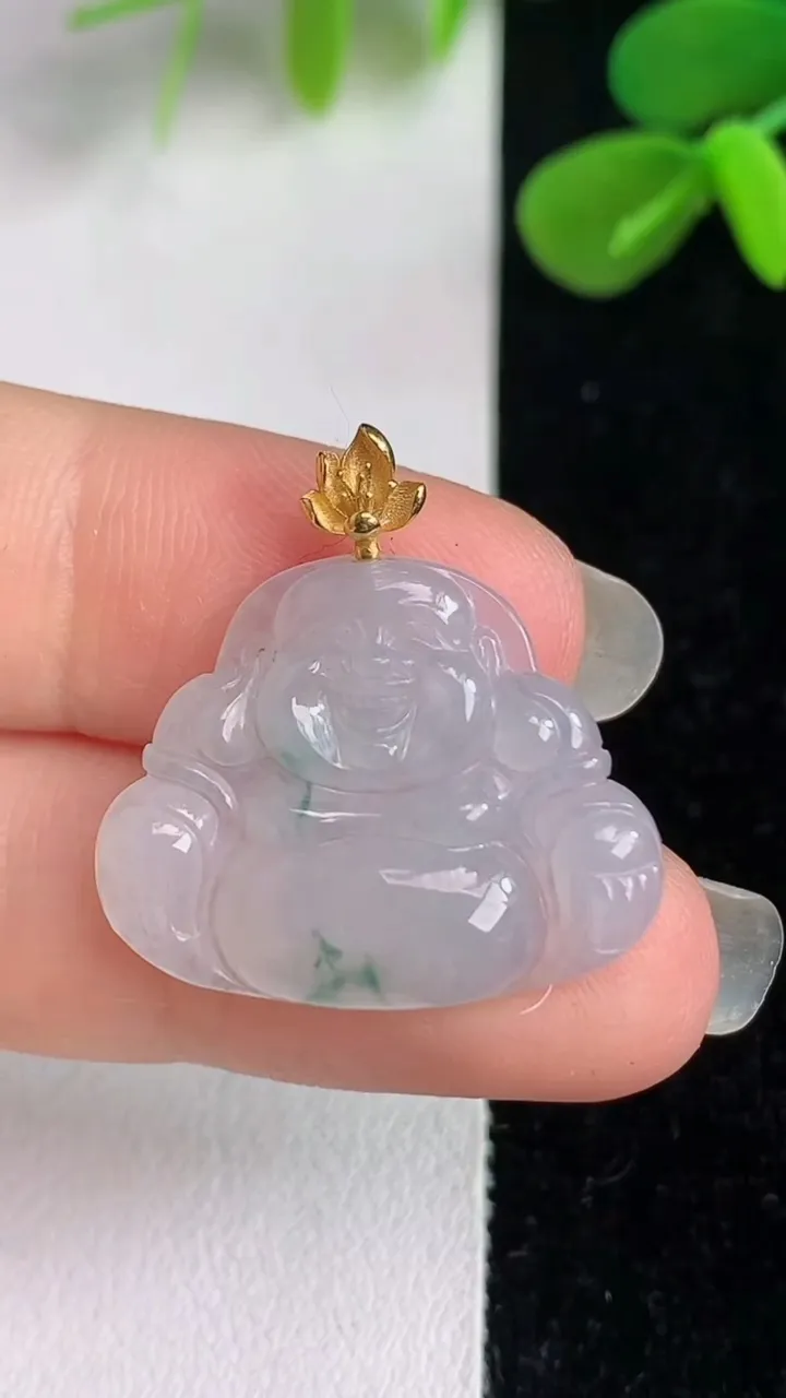 天然A货翡翠k金飘花佛公吊坠，尺寸18.4-23.8-3.8，重量:3.06g
6月4日