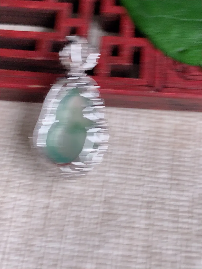 天然A货翡翠18K金伴飘花葫芦吊坠尺寸27×14×9.6裸石15.4×10.2m量3.36g 0603