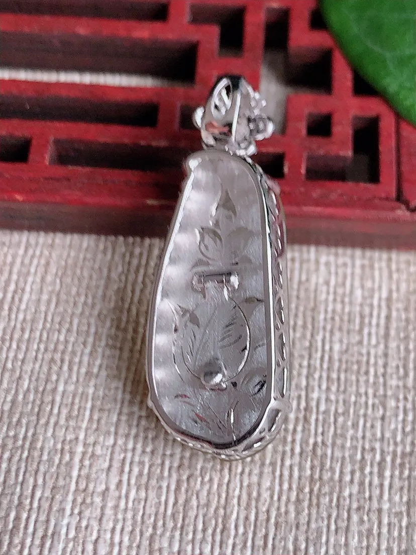 天然A货翡翠18K金伴黄翡四季豆福豆平安豆吊坠尺寸33×25.7×11.8×7m量4.67g 0603