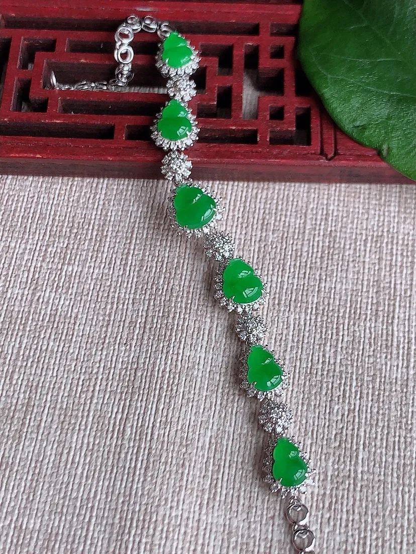 天然A货翡翠冰种18K金伴钻镶嵌阳绿葫芦手链 尺寸6.8×6×4.8mm 重量7.14g 0604