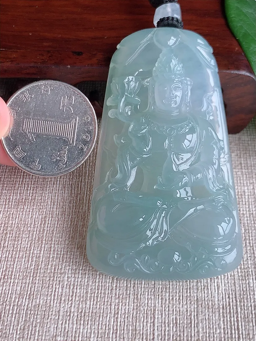 天然A货翡翠晴水大势至菩萨吊坠尺寸64.8×37.6×10.4m量56.43g 0604