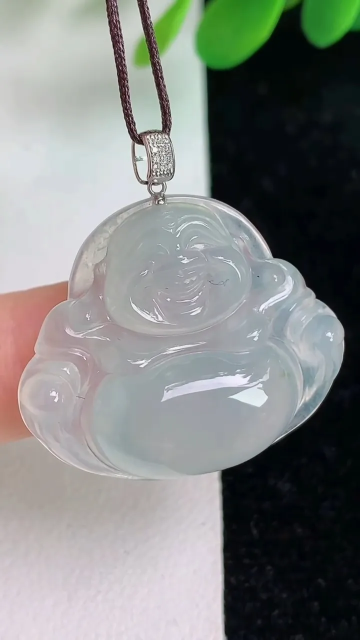 天然A货翡翠佛公吊坠，尺寸25.2-39.3-6，重量:6.67g
6月6日