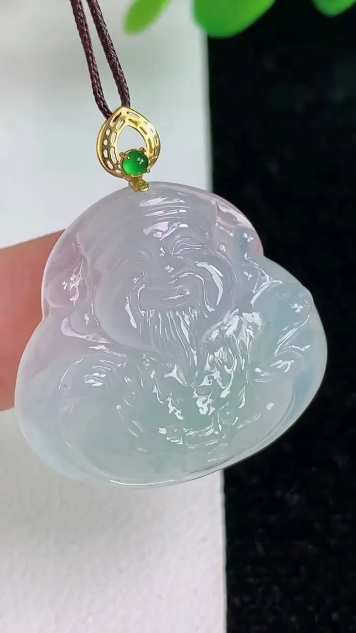 天然A货翡翠财神爷吊坠，尺寸24.3-26-5.8，重量:6.09g
6月6日