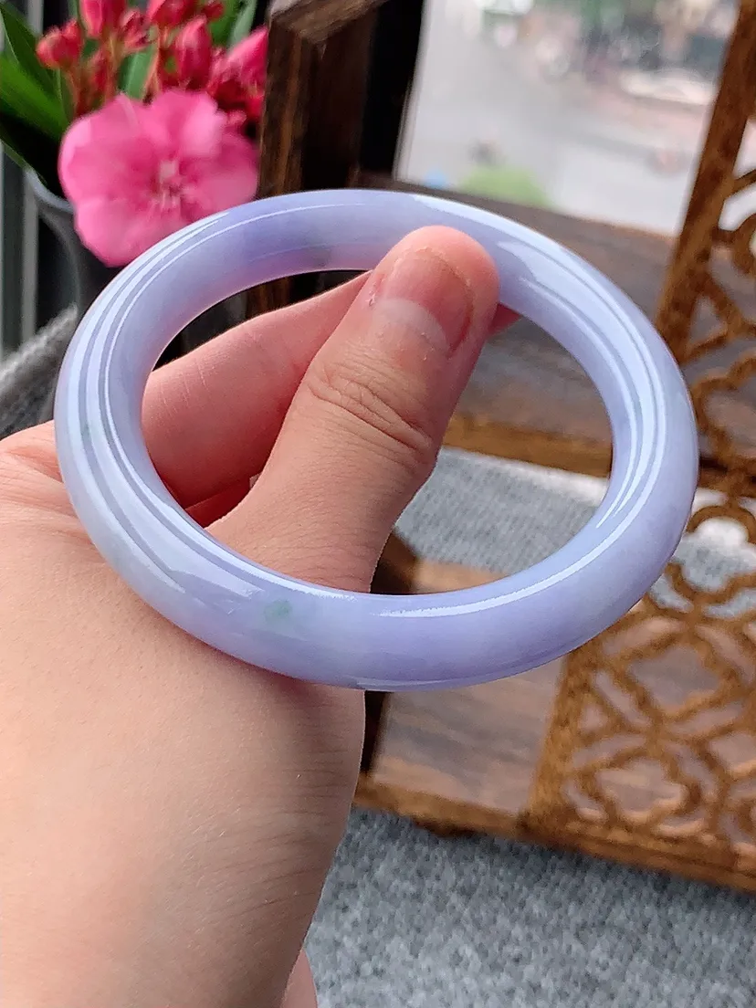 天然A货翡翠紫罗兰飘花圆条手镯55-56圈口 尺寸55.3×9.7mm 重量54.49g 0604
