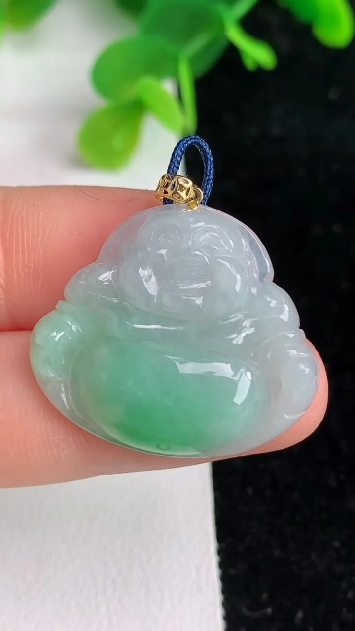 天然A货翡翠佛公吊坠，尺寸23.4-27-4.5，重量:4.38g
6月6日