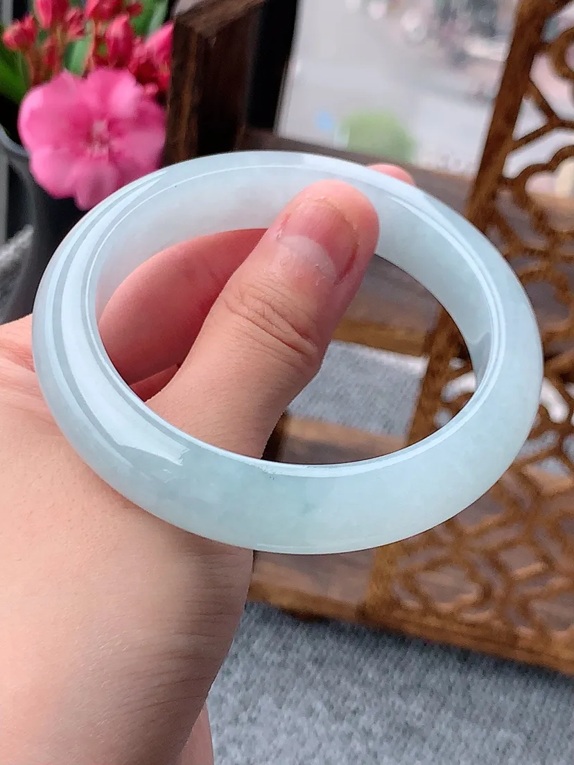 天然A货翡翠冰润正装正圈手镯57-58圈口 尺寸57×12.6×8.8m量66.05g 0604