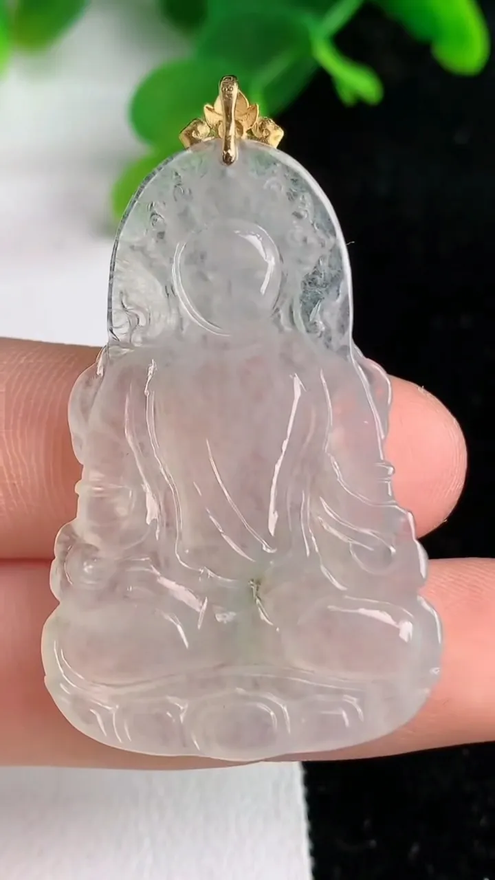 天然A货翡翠k金白冰观音菩萨吊坠，尺寸43-26.4-4，重量:7.44g
6月6日