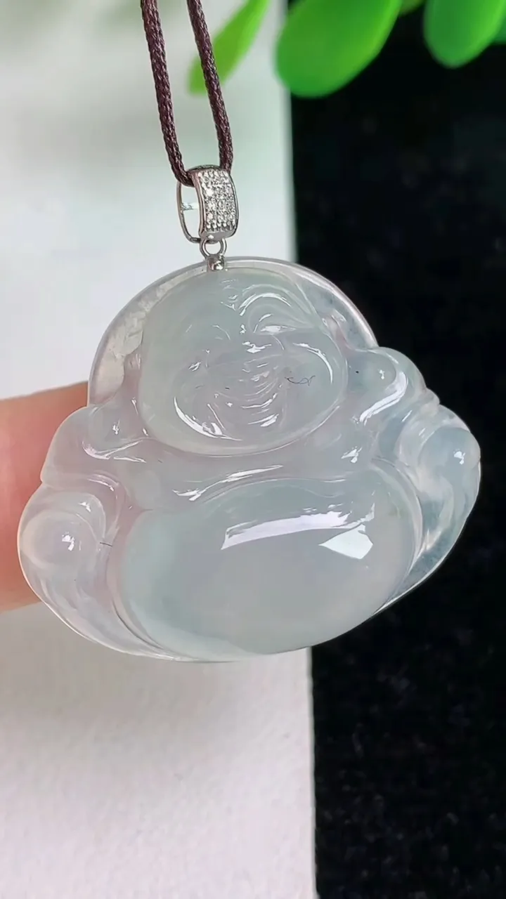 天然A货翡翠佛公吊坠，尺寸25.2-39.3-6，重量:6.67g
6月6日