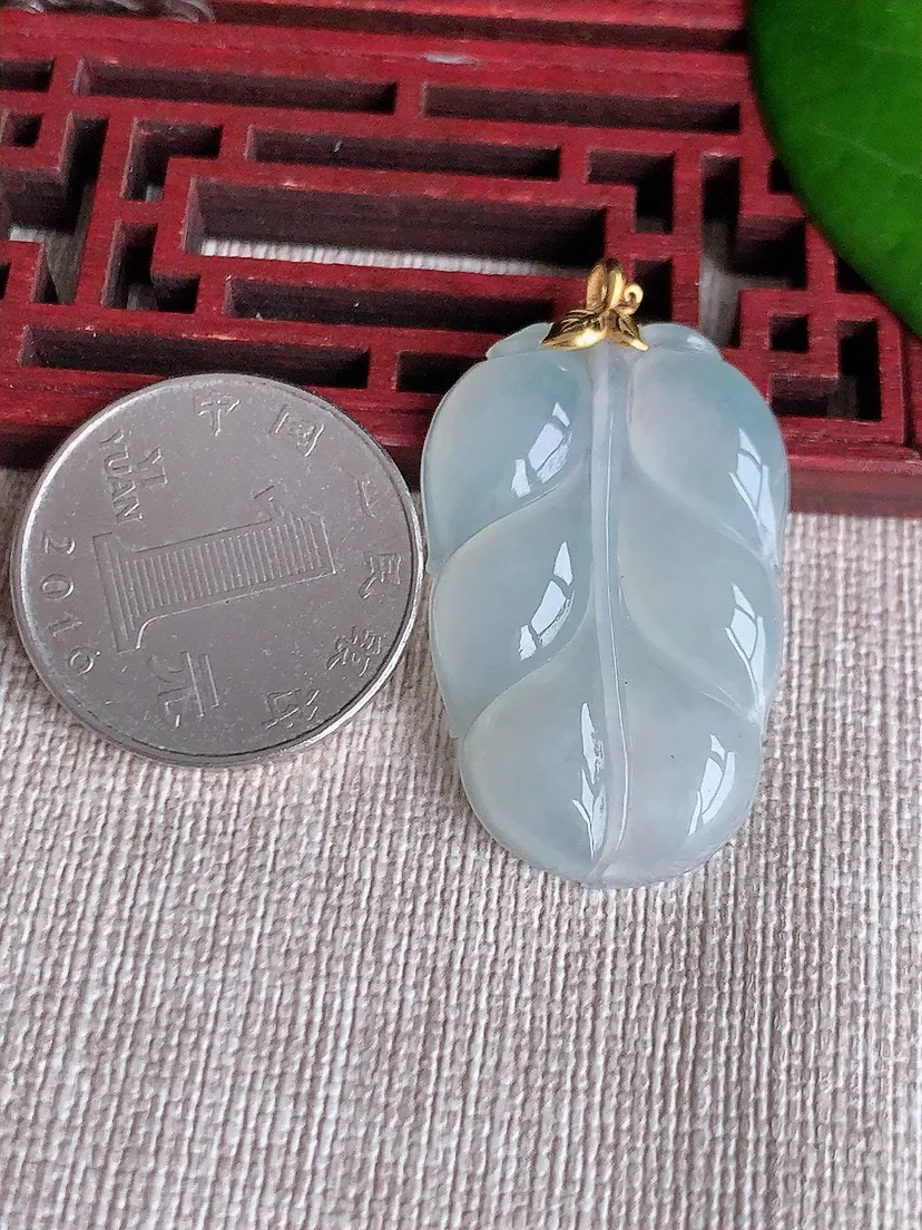 天然A货翡翠18K金扣头叶子金枝玉叶吊坠 尺寸34.7×22.7×4.5m量7.07g 0606