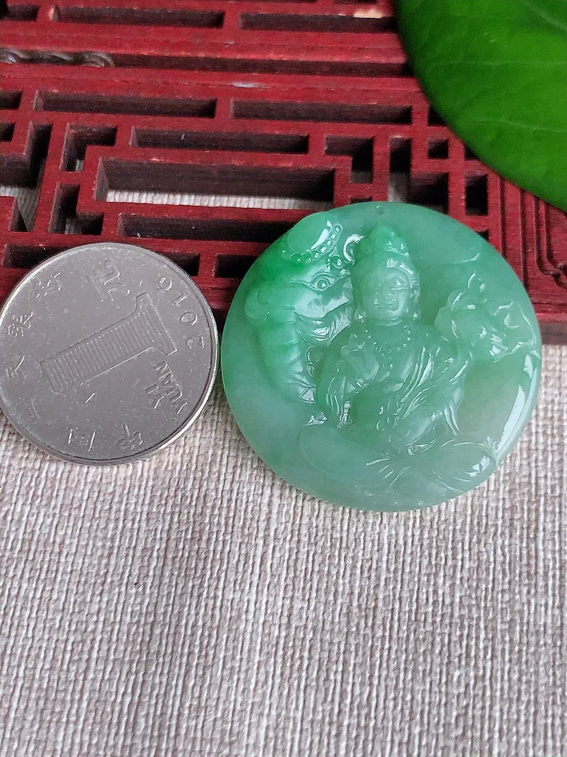 天然A货翡翠冰润飘绿普贤菩萨吊坠尺寸34.2×4.5m量11.33g 0606