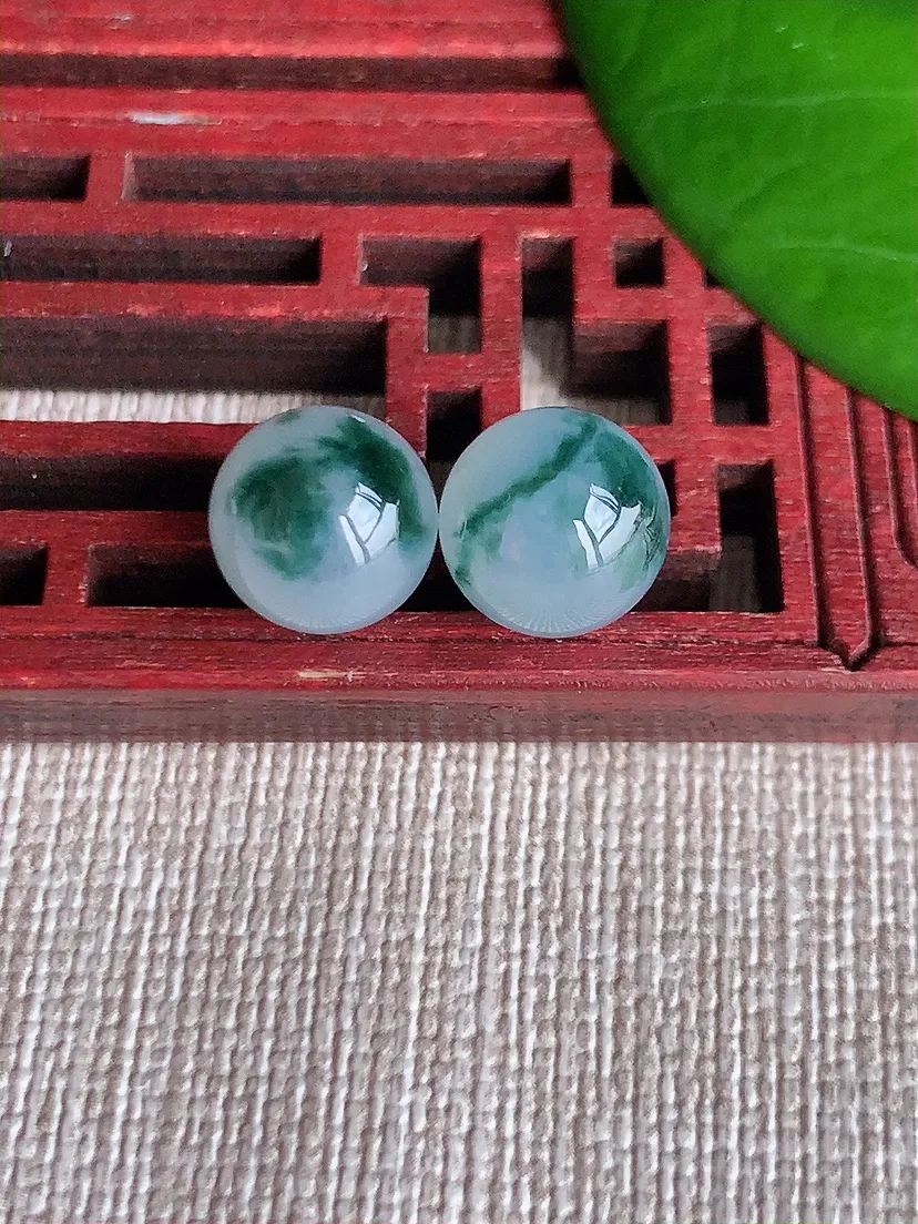 天然A货翡翠紫底飘花圆珠转运件一对尺寸9.5m量3.35g 0606