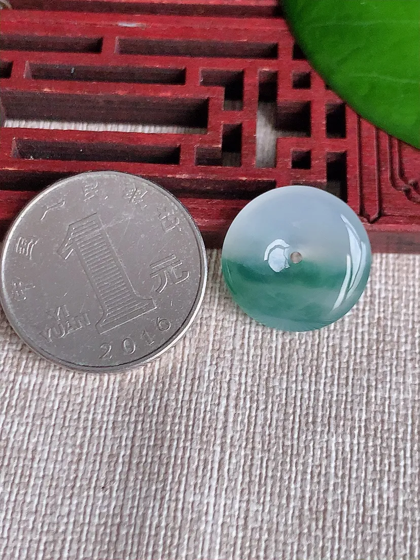 天然A货翡翠飘花平安扣吊坠 尺寸17×3.8m量2.58g 0606
