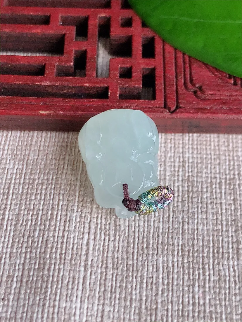 天然A货翡翠立体生肖猪福猪吊坠尺寸18.3×14.2×10.4m量5.73g 0606