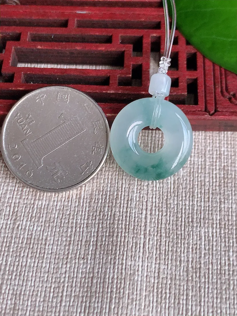 天然A货翡翠飘花平安环吊坠尺寸18.5×5m量3.92g 0606