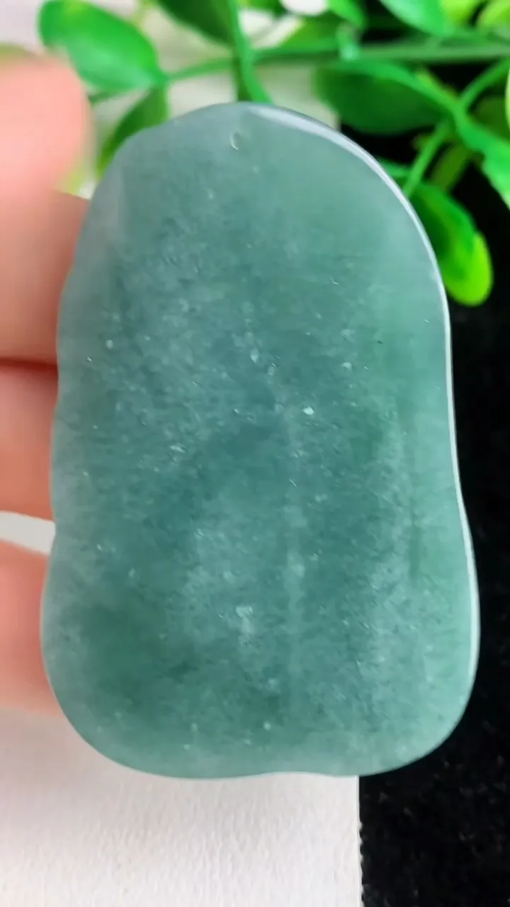 天然A货翡翠虚空藏菩萨菩萨，尺寸58.3-37.8-8.5，重:36.26g
6月7日