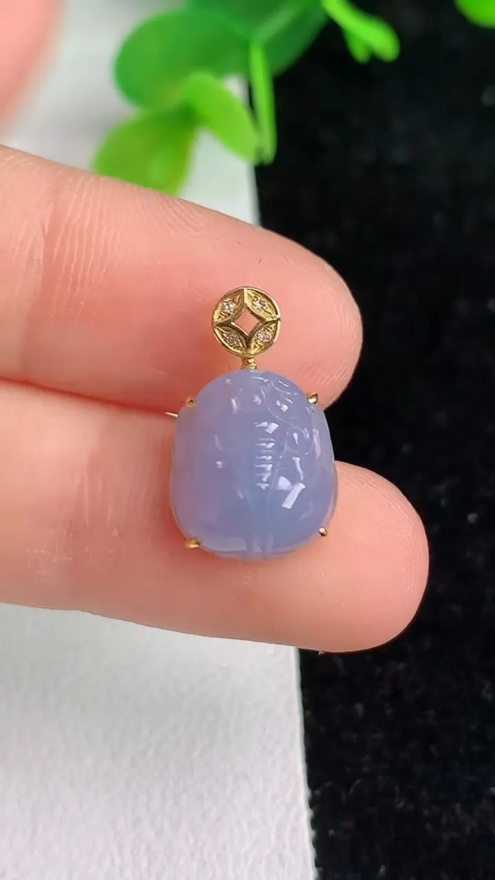 天然A货翡翠k金紫罗兰貔貅吊坠，尺寸12-10.5-5.2，重量:1.69g
6月7日